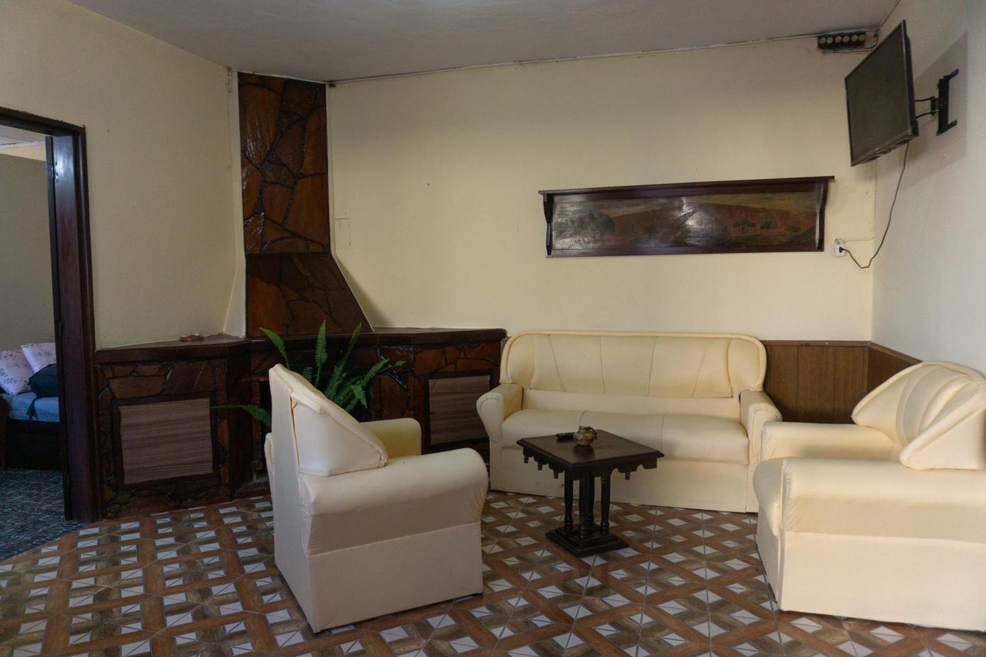 Mi Casa Es Tu Casa Apartment เมโล ภายนอก รูปภาพ
